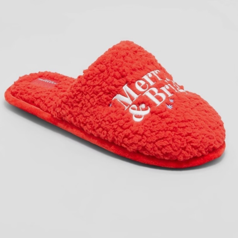 Women’s Holiday “Merry & Bright” Scuff Slippers